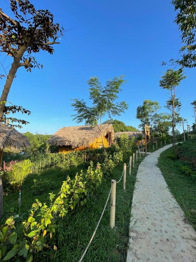 Om Tara Retreat Hotel Yen Bai Екстериор снимка